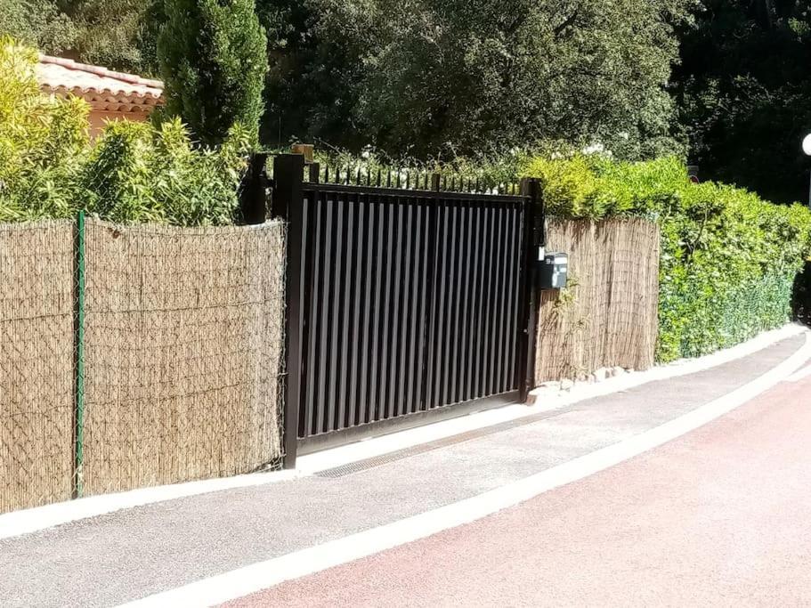 2 Pieces Climatise A 200M Des Plages Théoule-sur-Mer Екстериор снимка